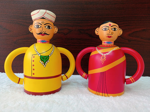 Traditional Couple Doll - decormoods.com